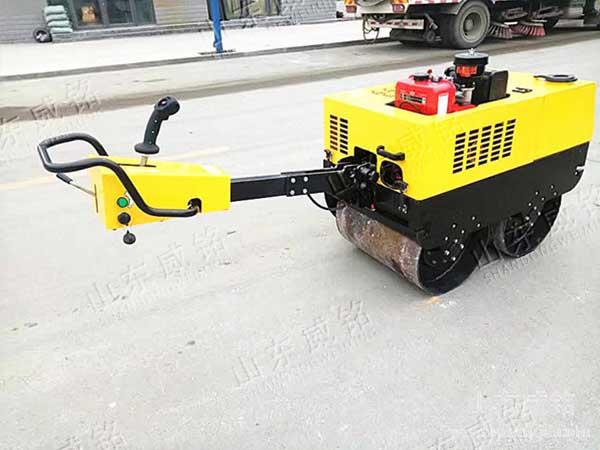 掌握小型压路机停车技巧 减少隐患保障安全